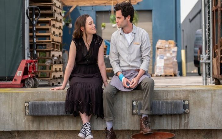 Victoria Pedretti Reveals Her Experience Working with Penn Badgley in Netflix You